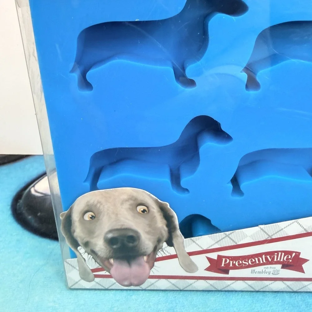 Wembley Presentville Chilly Dog Ice Tray 2 Pack Blue Silicone Dachshund Mold NEW